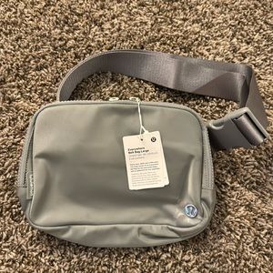 Lululemon Everywhere Belt Bag Large Rhino Gray